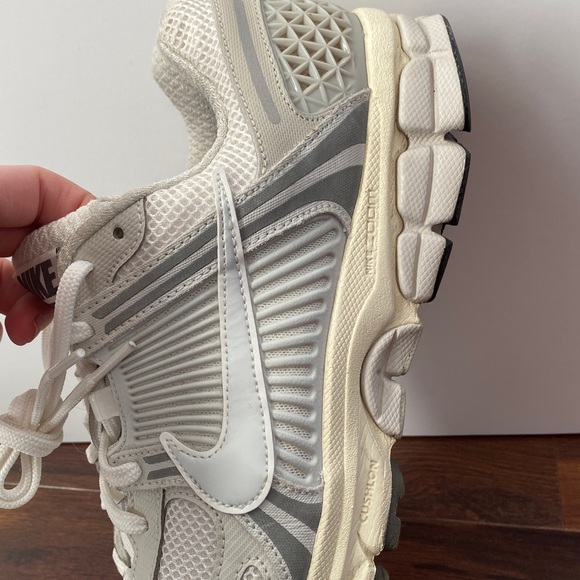 Nike Vomero 5 Sneakers HF0731-007 Men’s 11 - Picture 6 of 11